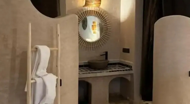 Четырёхместный номер Deluxe с видом на бассейн Riad Sahara Stars Dades