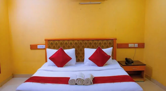 Naksha Tree Hotels - Mogappair