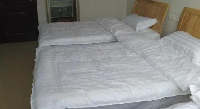 Lingshan Tour Pal Inn, Rezerwuj Hotel Shangrao Jiangxi