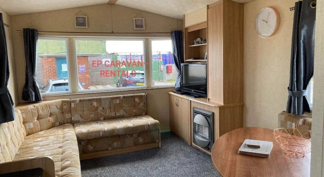 Lovely 3-bed Caravan in Towyn, Book Feriehus Hoteller i North Wales med parkering, Parkering