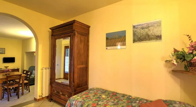 Panoramic Apartment with Communal Pool And Private Garden, Boek Appartement Lamporecchio Toscane
