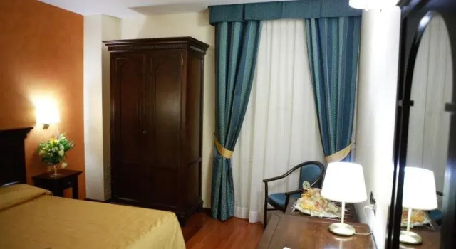Hotel Teocrito