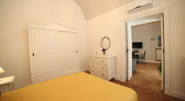 Casa Megara, Забронировать Отель Отели Неаполя 3 звезды, рядом с Кафедральный собор Неаполя, 3*