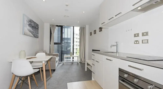 Stylish Modern Studio, Queens Resid, Gym & Pool