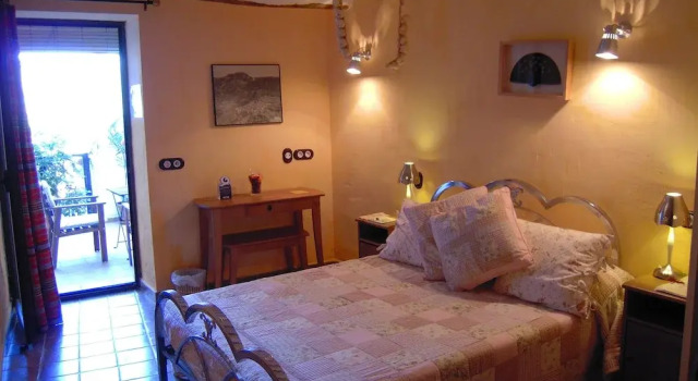 Двухместный номер Standard с балконом и с видом на горы La Casa de la Abuela Clotilde