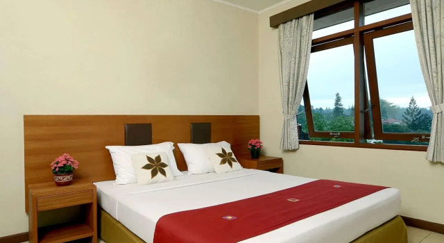 The Jayakarta Inn & Villas Cisarua Mountain Resort, Rezervovat Lázně / Resort Cisarua West Java