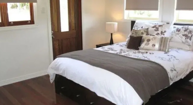 Jacaranda Creek Farmstay & B&B, Buchen Sie Bed & Breakfast Eumundi Noosa Hinterland