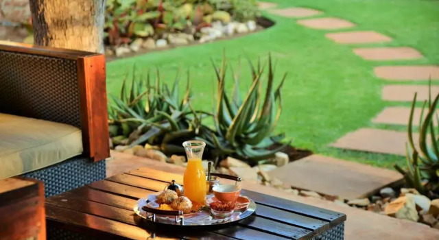 Wings And Water Guesthouse On 57 Nicklaus Street