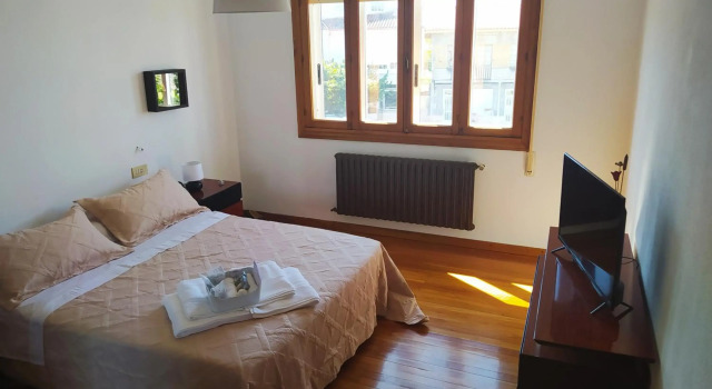 Casa Mencia, Prenota Hotel  