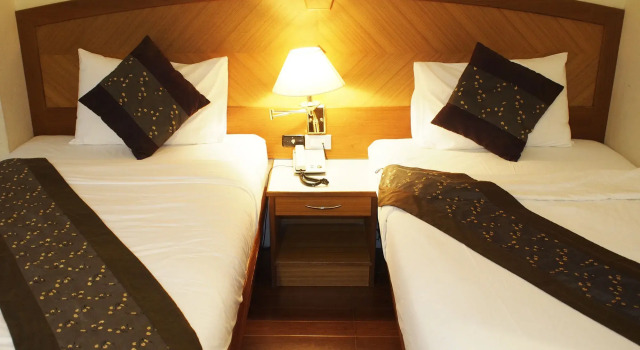 NH Elegant Hotel, Забронировать Отель Саконнакхон 