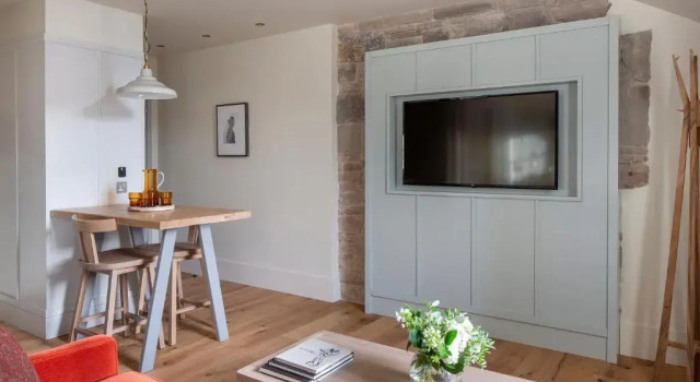 Апартаменты Deluxe Abbey Strand Apartments, at Holyrood