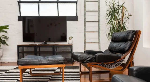 Апартаменты StayCentral - Fitzroy Converted Warehouse Penthouse