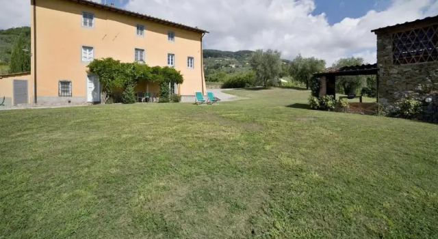 Villa Teto by Salogi Villas