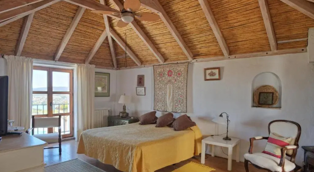 Трёхместный номер с видом на озеро La Casa de Bovedas Charming Inn