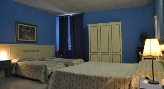Четырёхместный номер Standard Hotel Regina