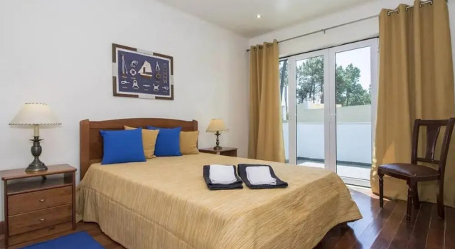 Villa Fati in Pen Nsula de Tr ia, Prenota Villa Hotel a Alentejo con parcheggio, Parcheggio