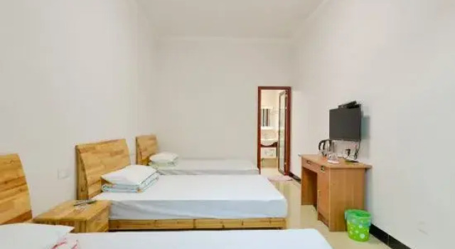 Jinyun Yijia homestay, Varaa Hotelli Jinyun Zhejiang