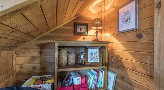 The Breathe Inn - Two Bedroom Cabin with Hot Tub, Varaa Hotelli Ruidoso New Mexico