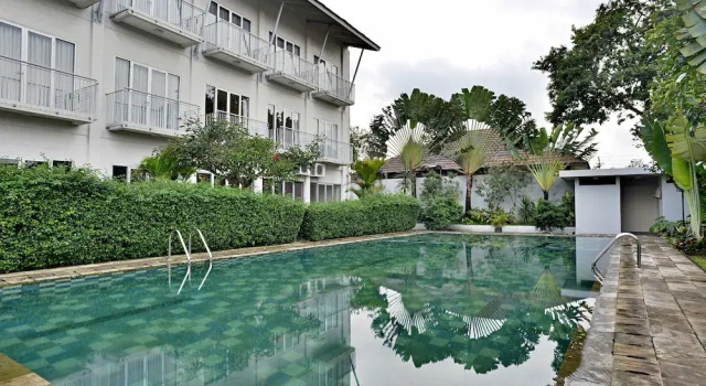 ZEN Rooms Cipayung KM 71