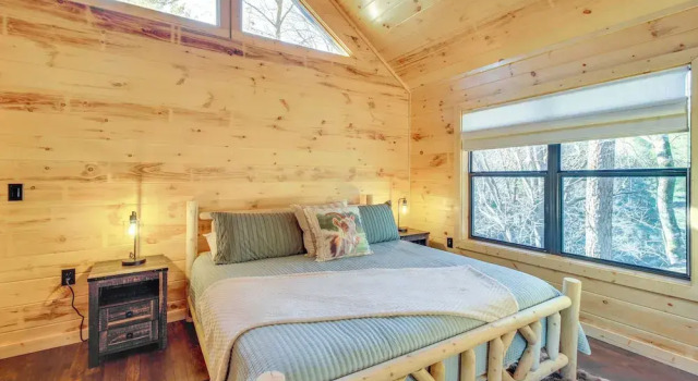 Hot Tub & Creek View at Cabin: 6 Mi to Ellijay!, Reserva ahora Hotel Ellijay 