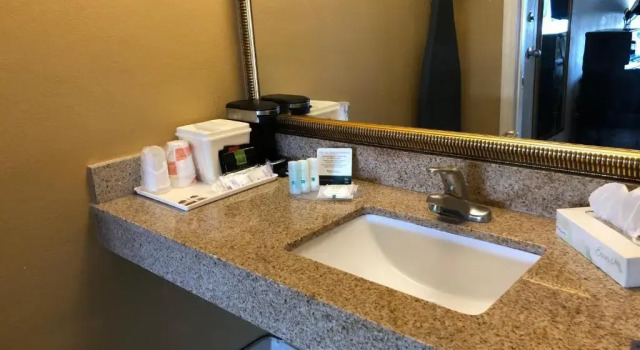 Номер Standard с видом на бассейн Quality Inn Alachua - Gainesville Area