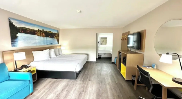 Двухместный люкс Days Inn & Suites by Wyndham Bossier City LA Shreveport