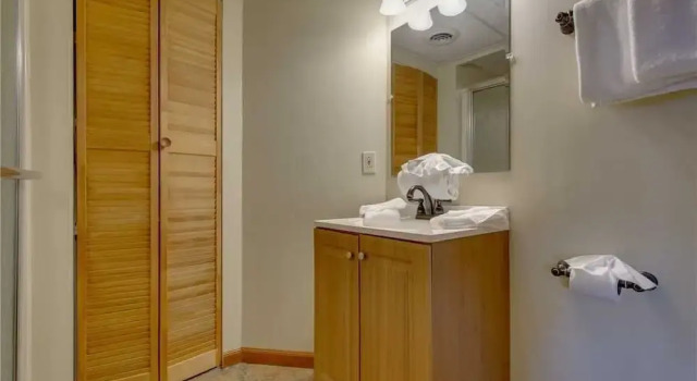 Smoky Mountain Dreams - Three Bedroom Cabin
