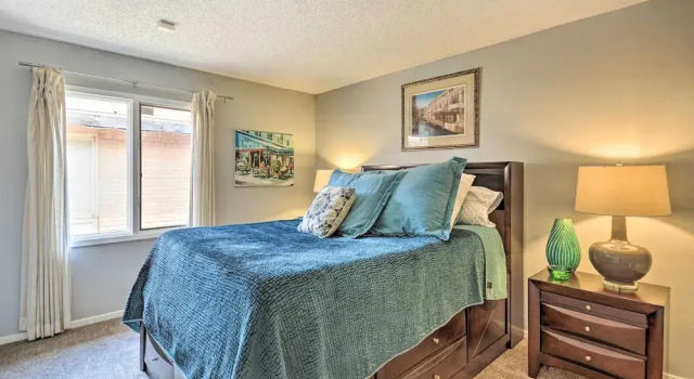 Апартаменты Lubbock Townhome w/ Grill Near TTU & Downtown!