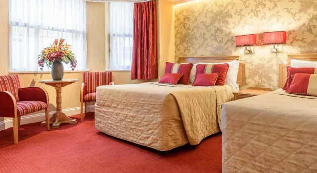 Трёхместный номер Montana The Montana Hotel