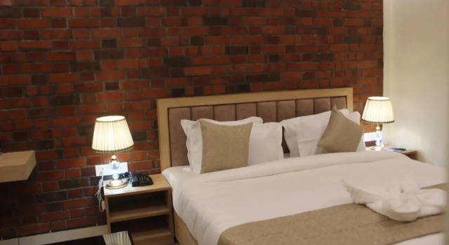 Hotel Royal Palm, Rezervovat Hotel Rājpur Uttarakhand