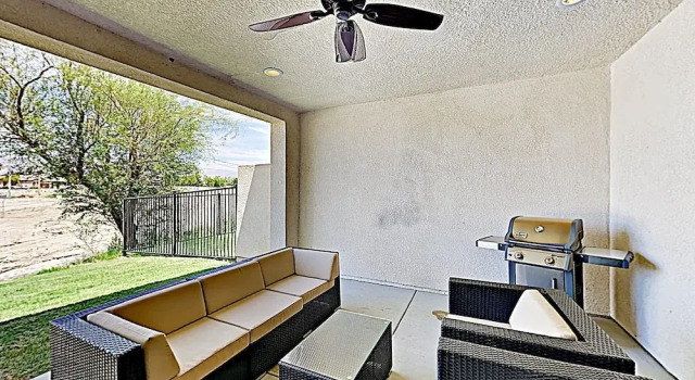 New Listing! Indian Palms New-build W/ Pool 3 Bedroom Home, Забронировать Отель Индио Coachella Valley, рядом с Загородный клуб Indian Palms