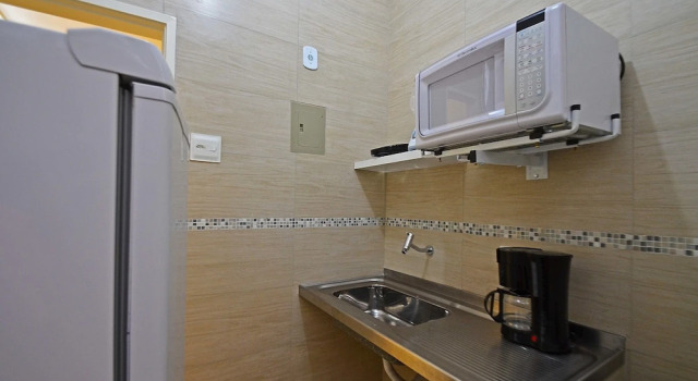 Апартаменты Rio Rentals 021- C074 Studio na quadra da praia de Copacabana