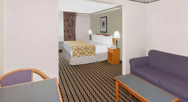 Двухместный люкс Baymont by Wyndham Fort Wayne