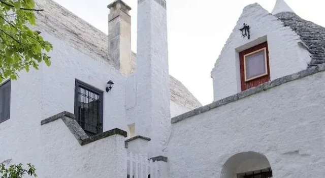 Masseria Mazzalorsa, Book Hotel Alberobello Bari Province