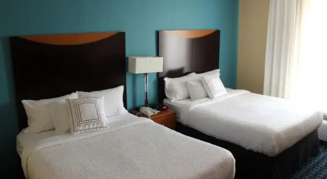 Четырёхместный номер Standard Fairfield Inn and Suites by Marriott Seymour