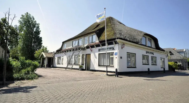Hotel op Diek