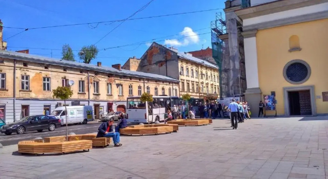 Apartment on Lychakivska, Забронировать Апартаменты/квартира Отели Львова с парковкой, рядом с Львовская галерея Зелена канапа, Парковка