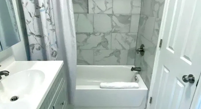 Апартаменты St Maurice Beach Inn