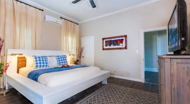 Blue Ocean Village House at Cable Beach