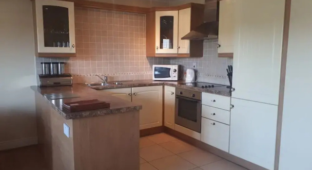 Коттедж Knightsbrook Hotel Courtyard Accommodation