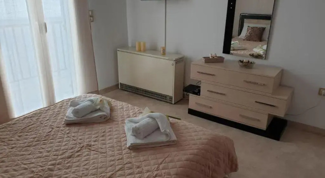 Great Sea-view 2BD Apartment @ Paros