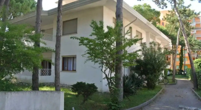 Cozy Apartment 150m From the sea