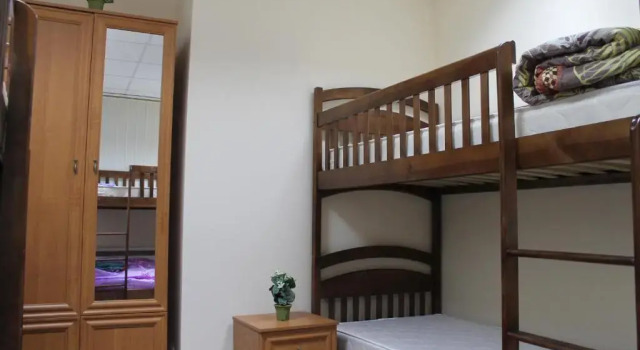 Кровать в общем номере Best4Rest