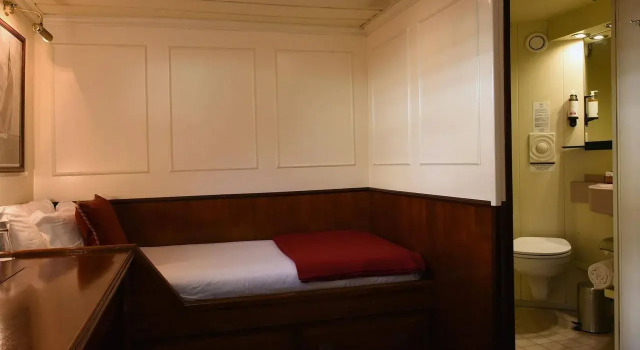 Invicta Ribeira Boat Hotel