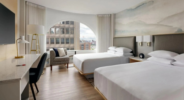 Montreal Marriott Chateau Champlain, Buchen Sie Hotel Hotels in Montreal mit Parkplatz, in der Nähe von Quebecor, Parkplätze