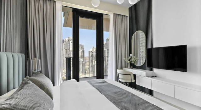 Silkhaus Premium Tower in Downtown Gym Pool