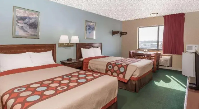 Номер Standard Super 8 by Wyndham Woodstock