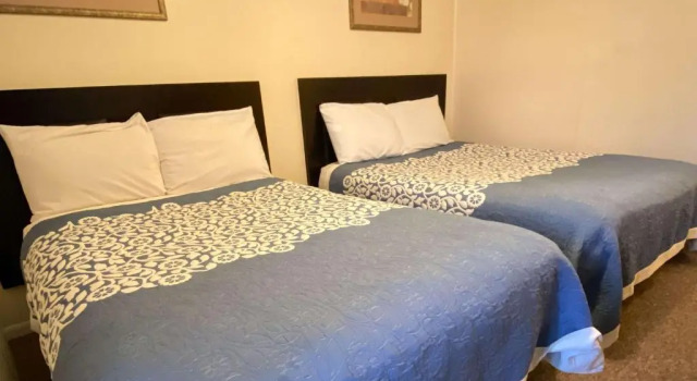 Четырёхместный люкс Country Place Inn and Suites White Haven