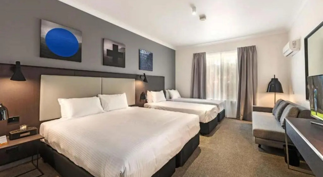 Семейный номер Superior Silkari Urban CKS Sydney Airport Hotel