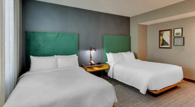 Четырёхместный номер Standard The Threefoot Hotel, Meridian, a Tribute Portfolio Hotel